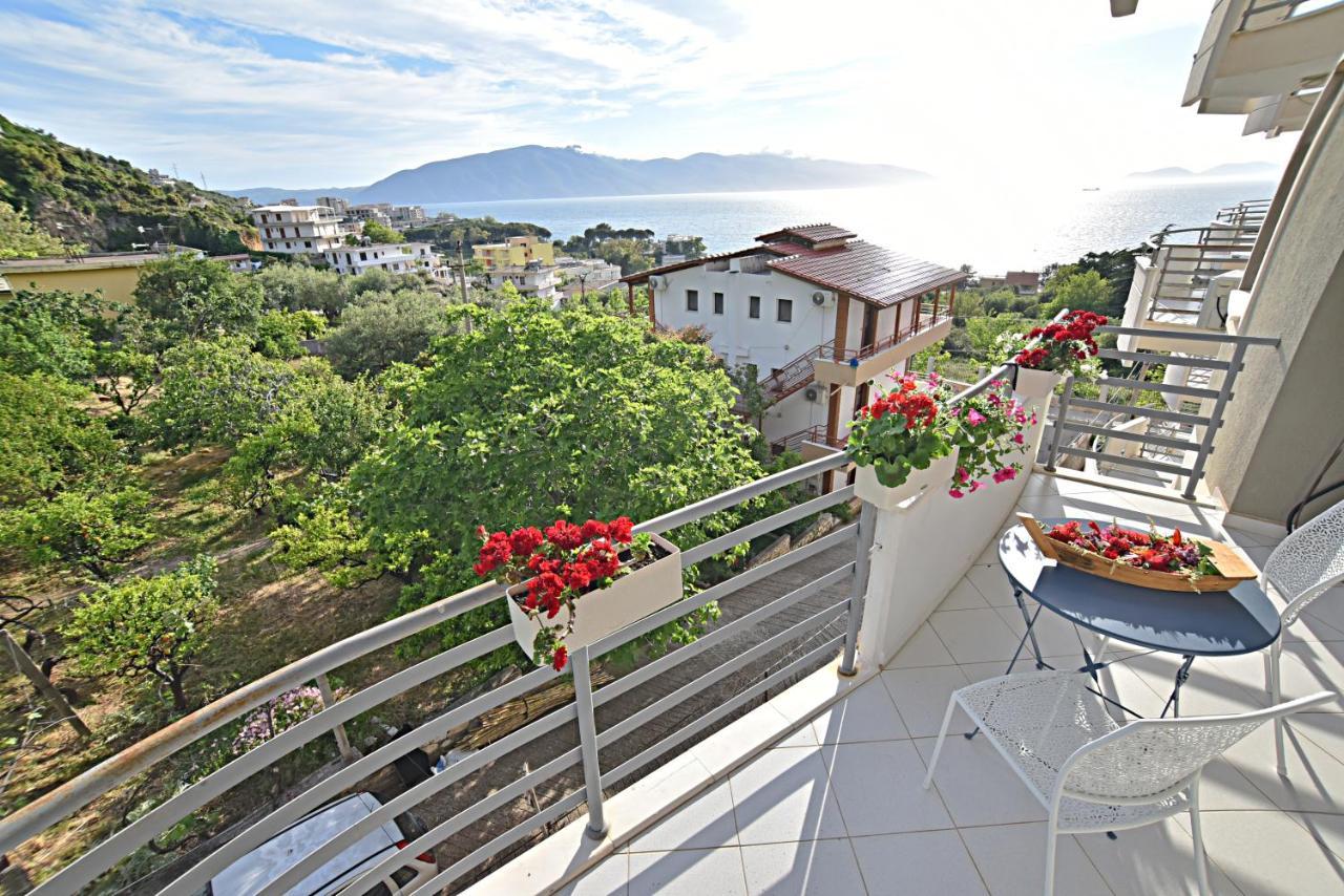 Sunrise Suites Vlorë Esterno foto